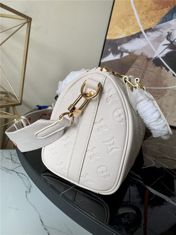 Louis Vuitton LIMITED EDITION - SPEEDY BANDOULIÈRE 22 Monogram-embossed puffy lambskin Ivory M58736 High