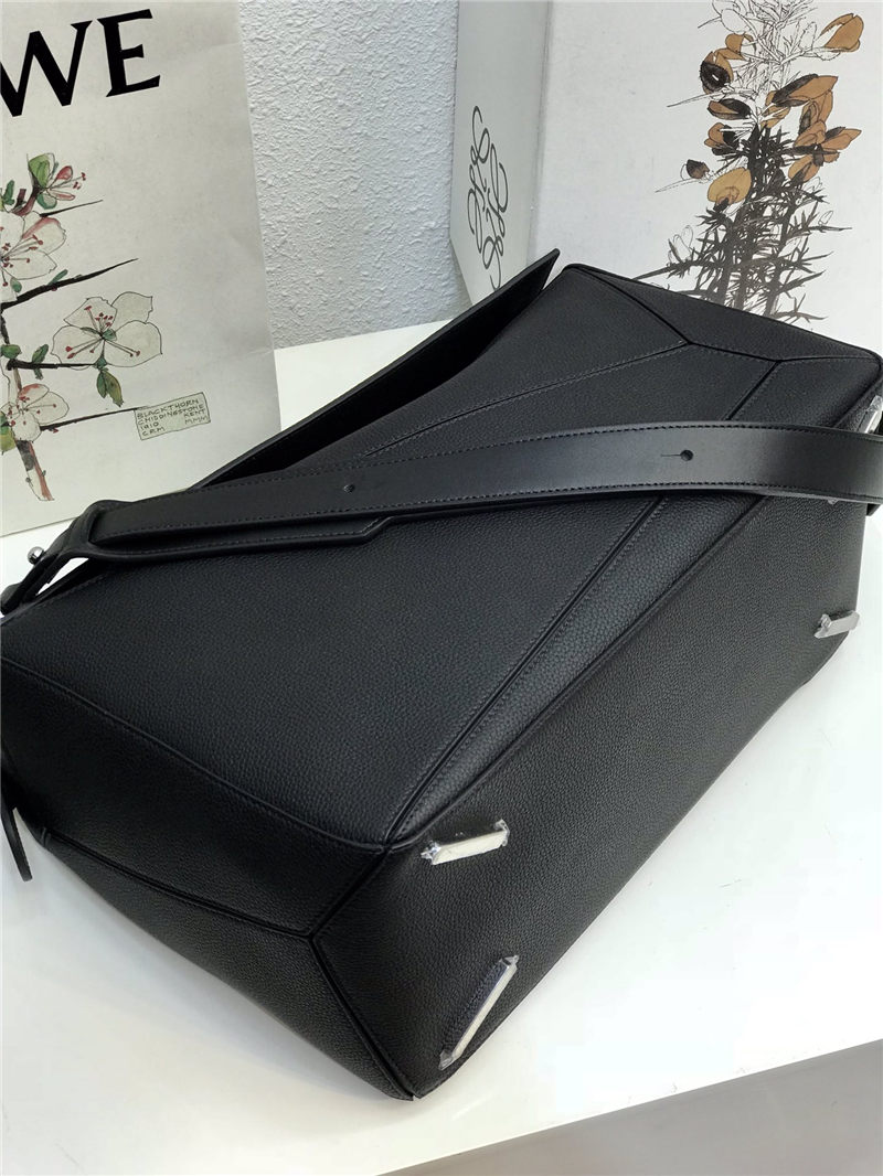 Large Puzzle bag in grained calfskin Black High