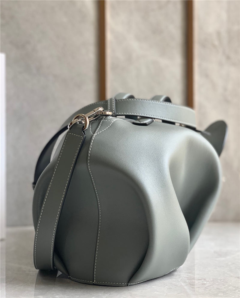 Large Elephant bag in classic calfskin Grey High