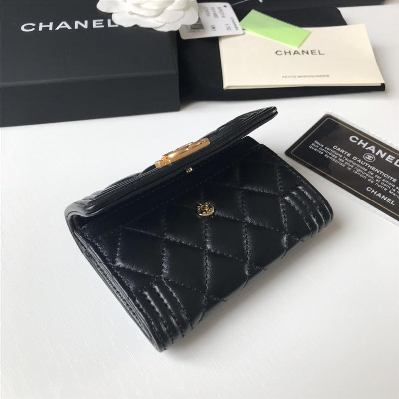 BOY Chanel CARD HOLDER Lambskin & Gold-Tone Metal Black High