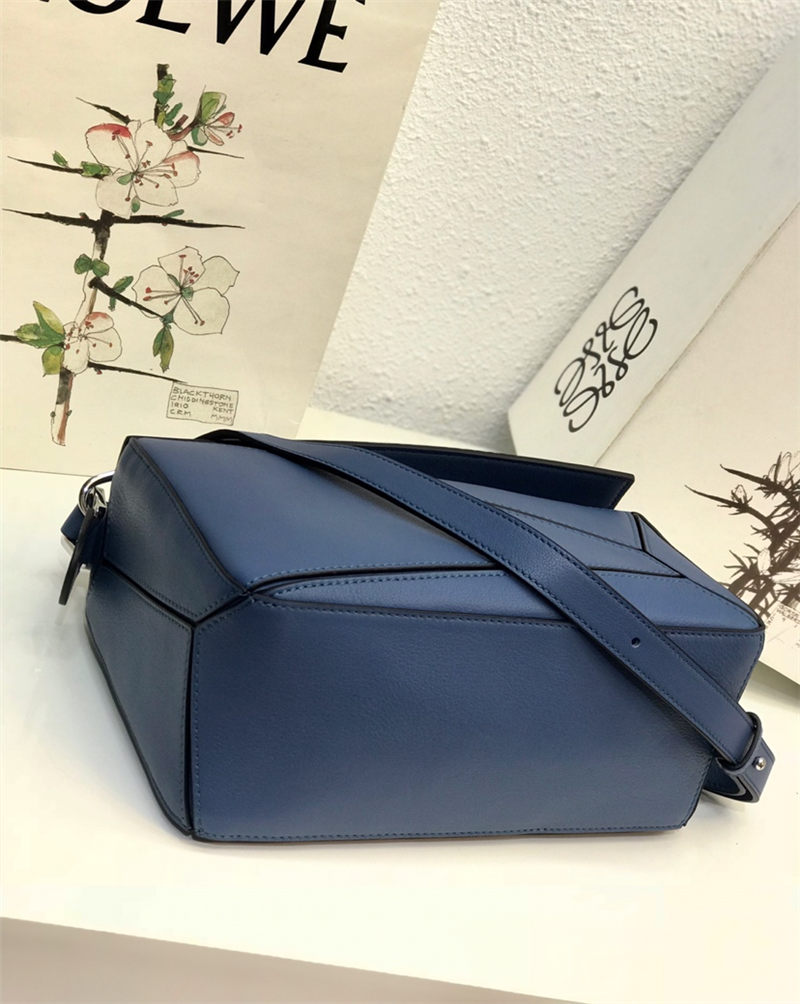 Small Puzzle bag in classic calfskin High