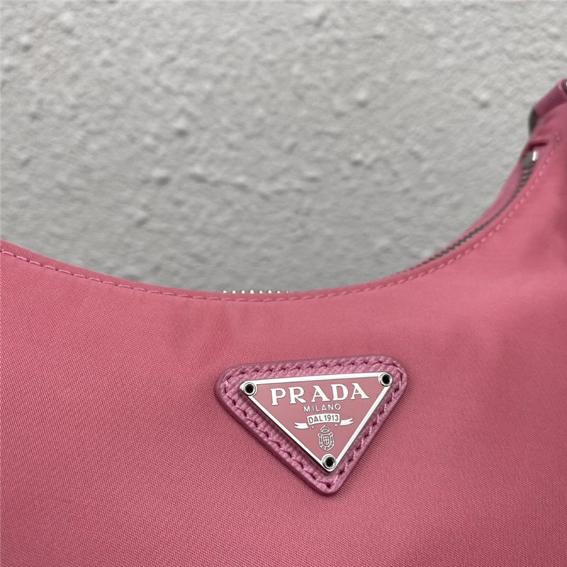 Prada Re-Edition 2005 nylon shoulder bag Rose Pink High