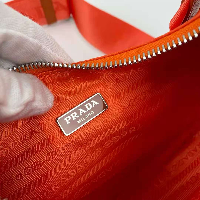 Prada Re-Edition 2005 nylon shoulder bag Orange High