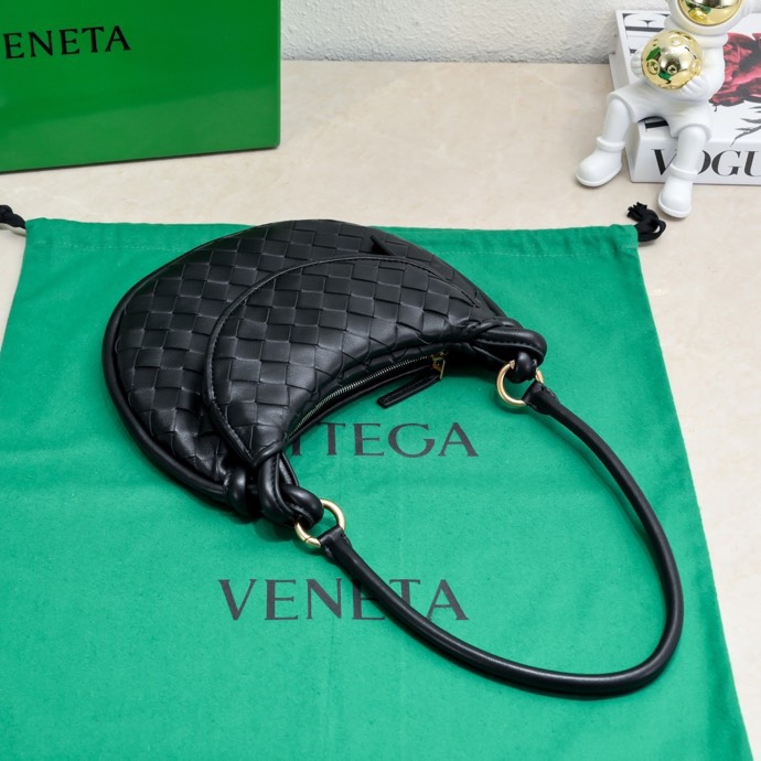 BV Small Gemelli Shoulder bag Black High