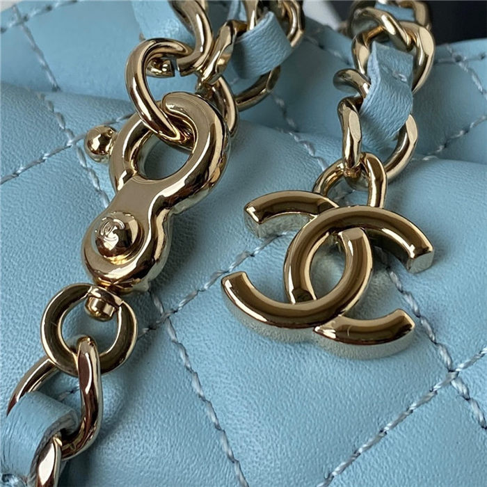 Chanel Mini HEART BAG Lambskin & Gold-Tone Metal AS3189 A