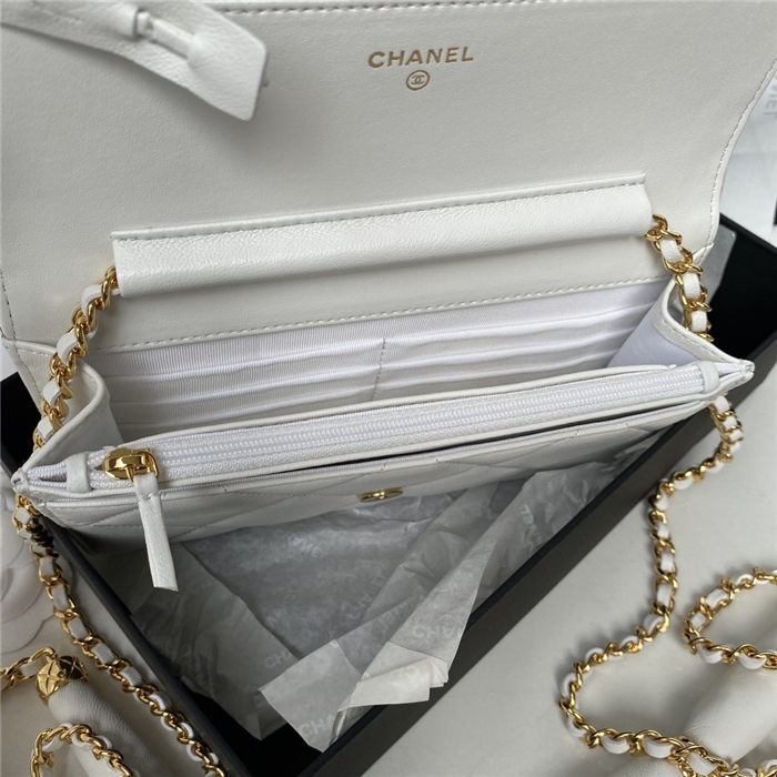 Chanel WALLET ON CHAIN Shiny Lambskin & Gold-Tone Metal White A