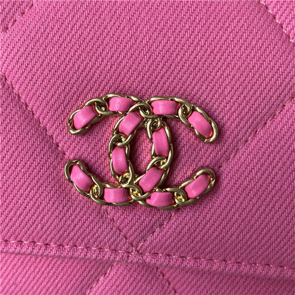 Chanel 19 WALLET ON CHAIN Pink A