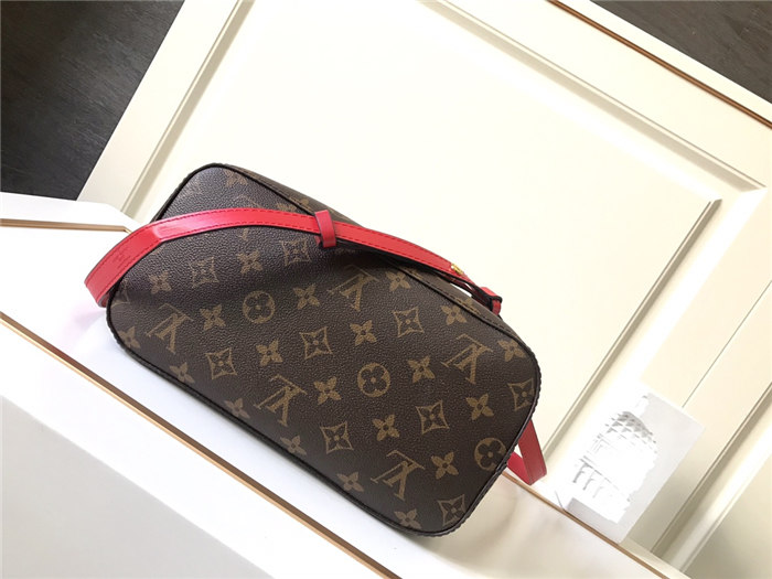 Louis Vuitton NéoNoé MM Bag Monogram Canvas M44021