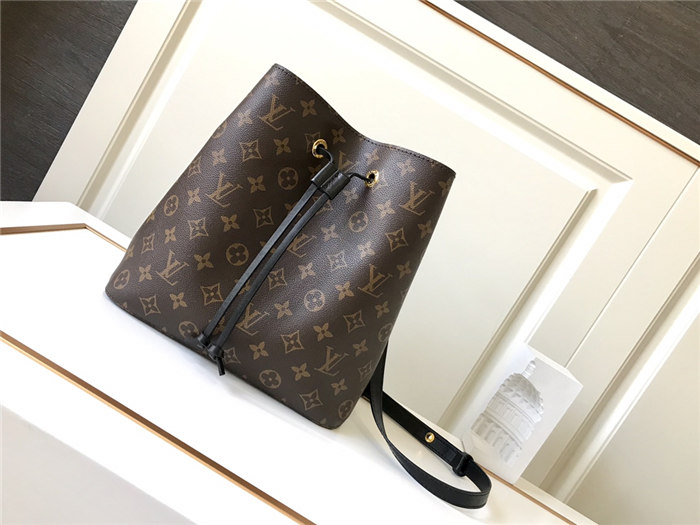 Louis Vuitton NéoNoé MM Bag Monogram Canvas M44020