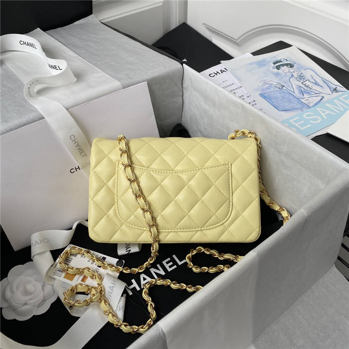 Mini CLASSIC HANDBAG Lambskin Gold Metal Yellow A