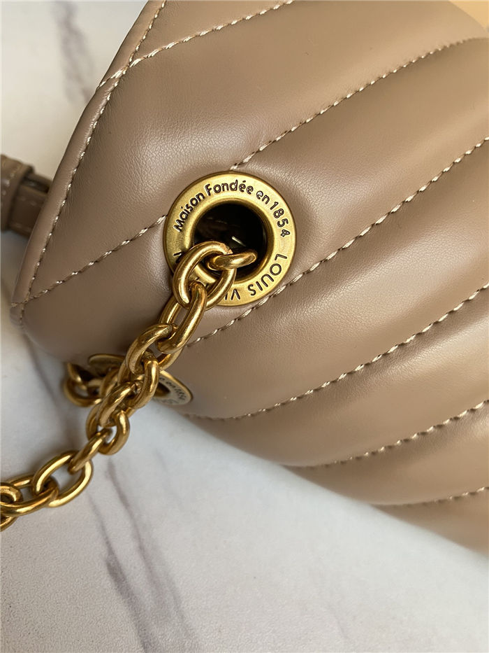 Louis Vuitton LV NEW WAVE CHAIN BAG Mid