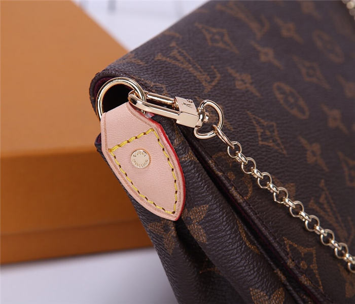 Louis Vuitton Favorite MM Bag Monogram Canvas M40718