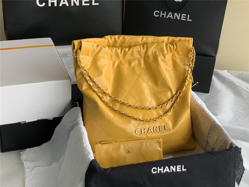 Chanel 22 LARGE HANDBAG Shiny Calfskin & Gold-Tone Metal AS3262 Yellow High