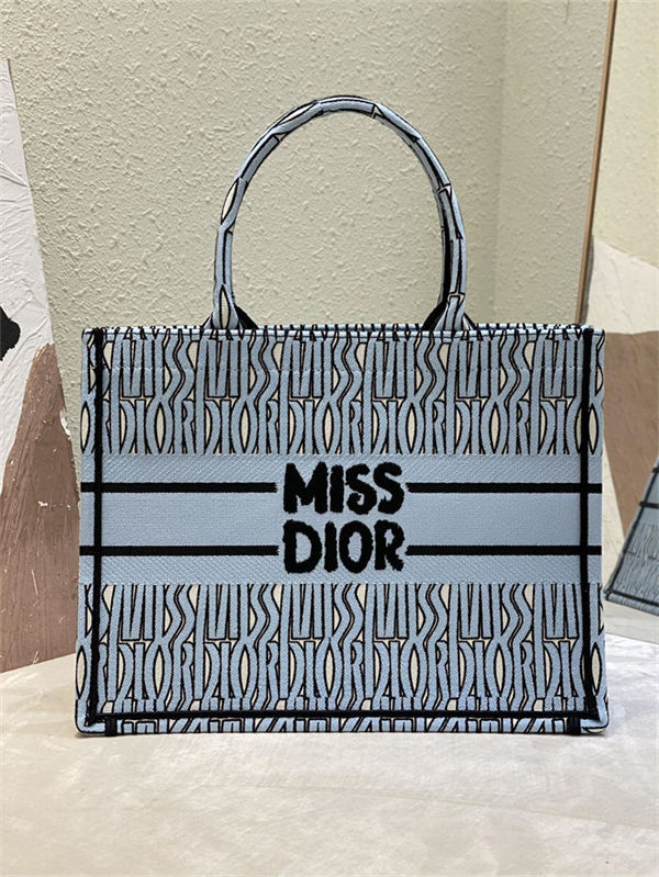 MEDIUM Dior BOOK TOTE Miss Dior Allover Embroidery Blue High