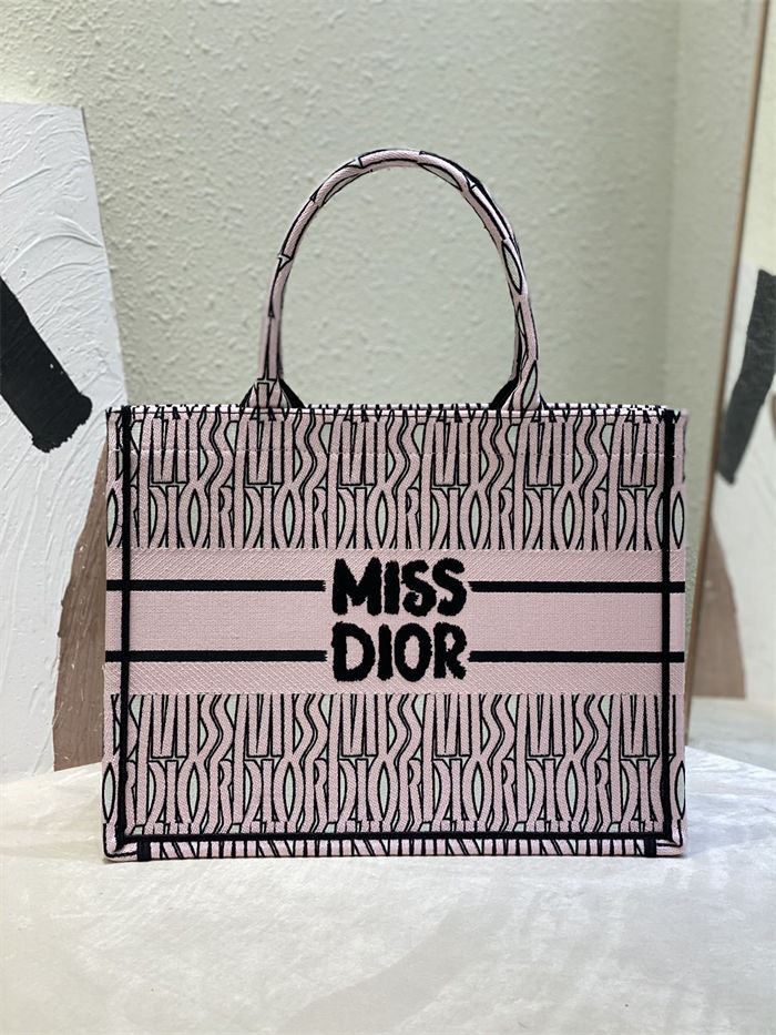 MEDIUM Dior BOOK TOTE Miss Dior Allover Embroidery Pink High