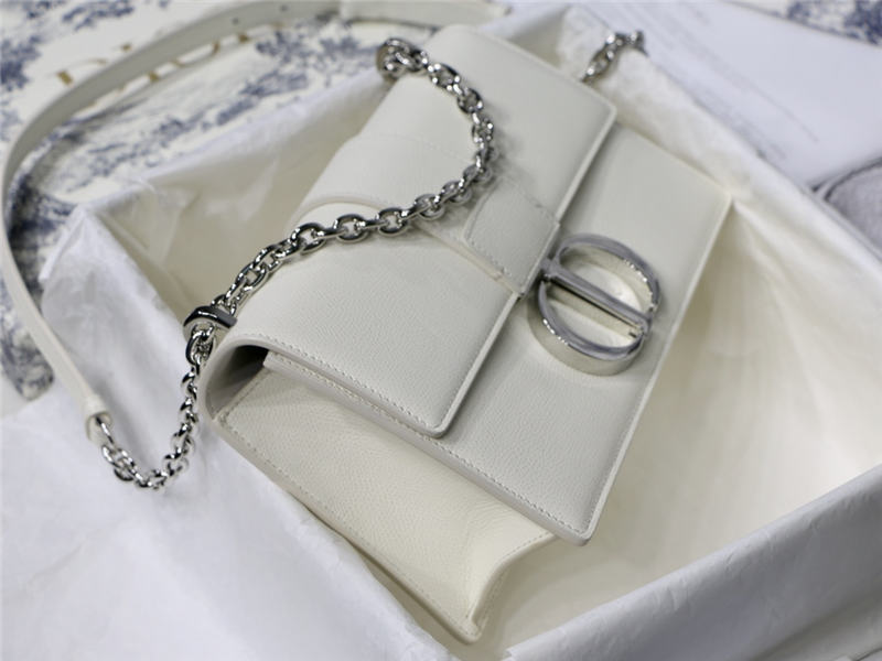 30 MONTAIGNE CHAIN BAG Grained Calfskin White High