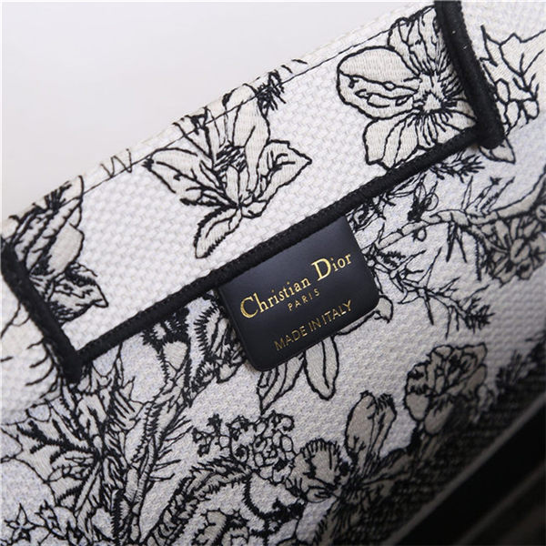 LARGE Dior BOOK TOTE Toile de Jouy Flowers Embroidery Blue High