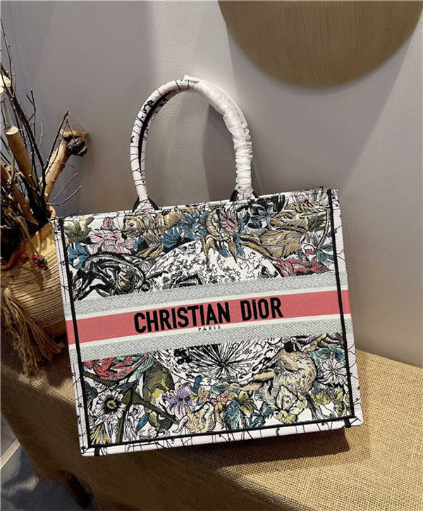 LARGE Dior BOOK TOTE Embroidery High