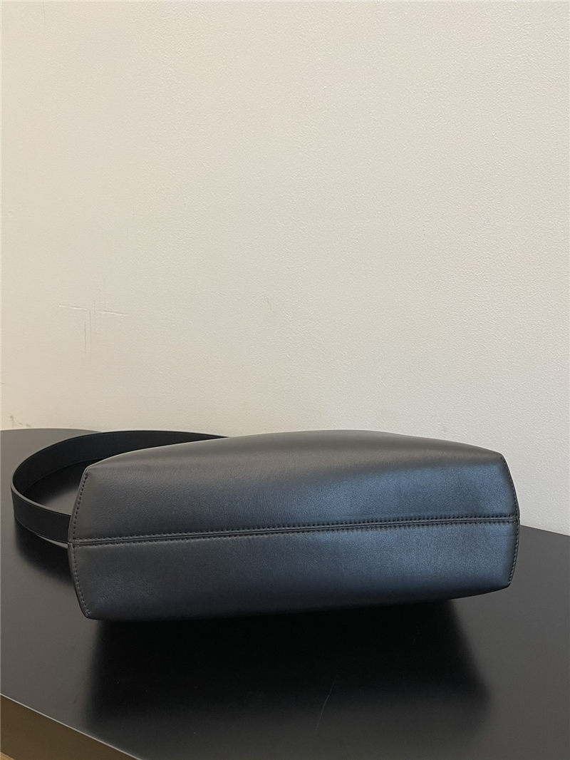 Fendi First Medium Leather Bag Black High