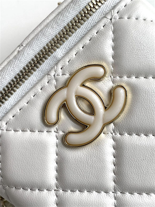 Chanel clutch with Chain AP3230 Lambskin Gold Metal Enamel A