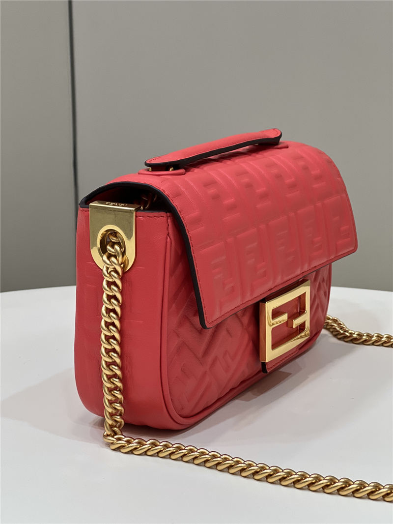 BAGUETTE Chain Midi leather bag Red High