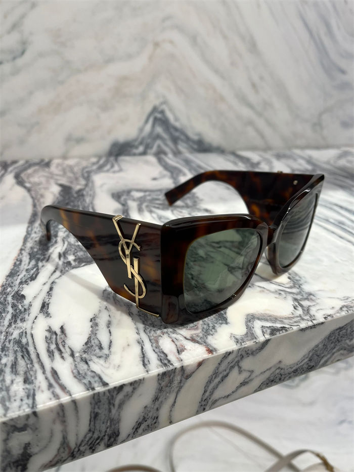 YSL cat eye sunglasses 10161