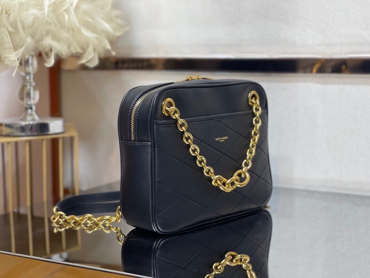 LE MAILLON SMALL CHAIN BAG IN QUILTED LAMBSKIN Black High