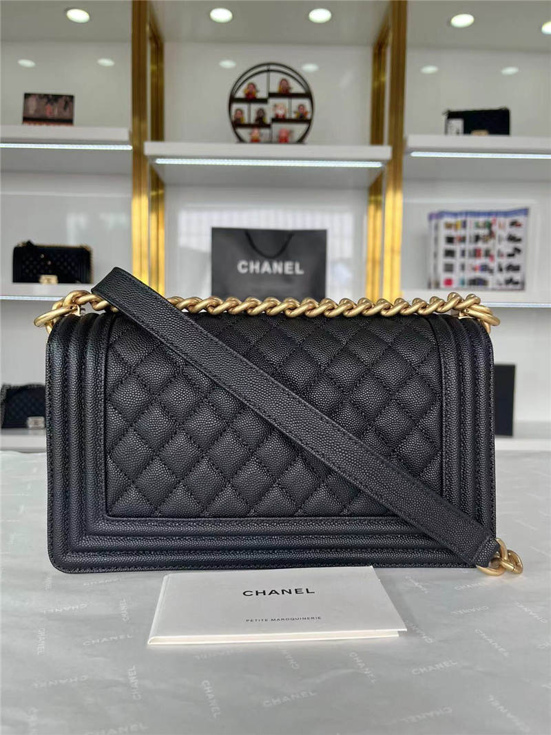 BOY Chanel HANDBAG Grained Calfskin Black Matt-Gold Metal High