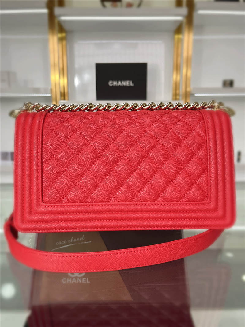 BOY Chanel HANDBAG Grained Calfskin Red Gold Metal High