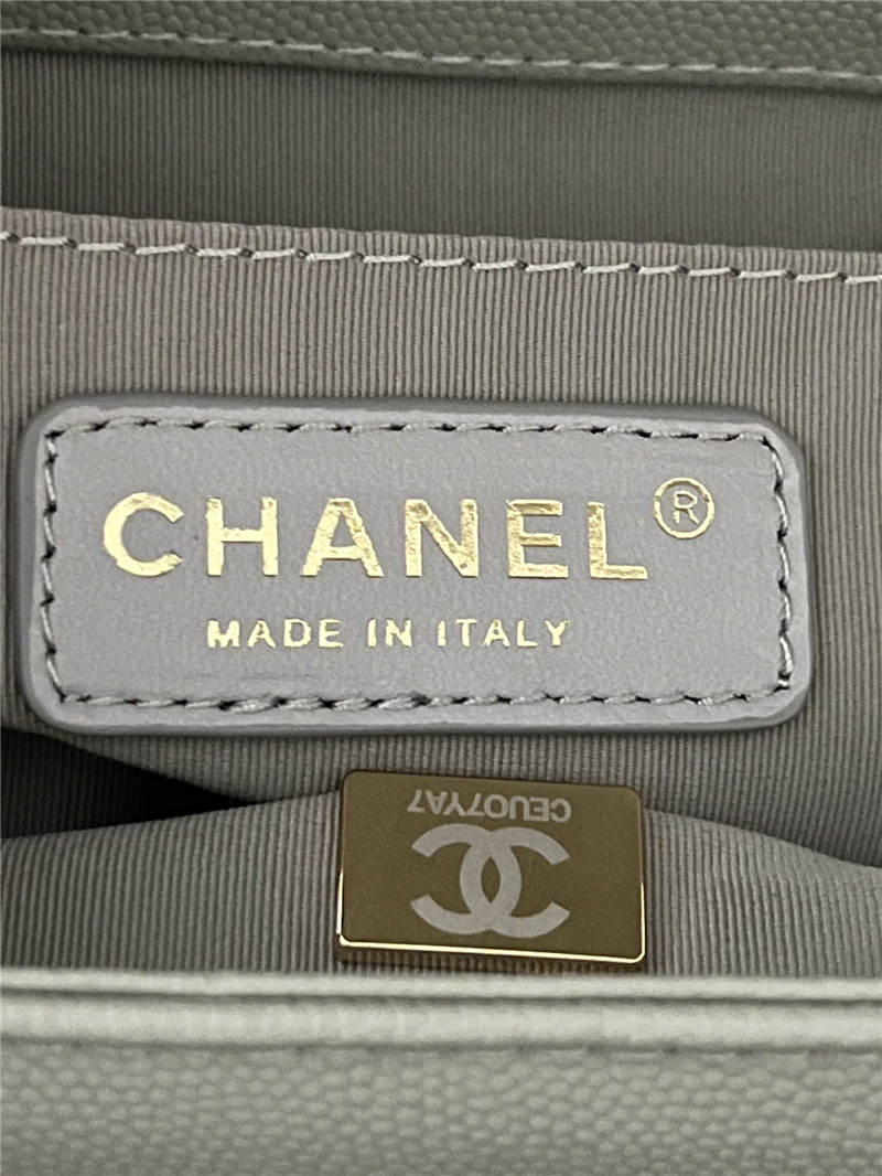 BOY Chanel HANDBAG Grained Calfskin Grey Anti-Gold Metal High