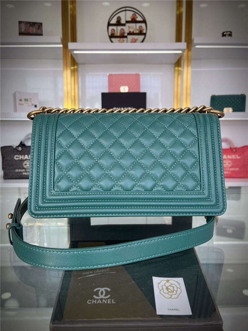 BOY Chanel HANDBAG Grained Calfskin Green Anti-Gold Metal High