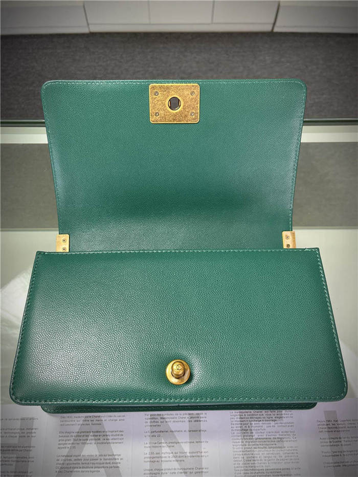 BOY Chanel HANDBAG Grained Calfskin Green Anti-Gold Metal High