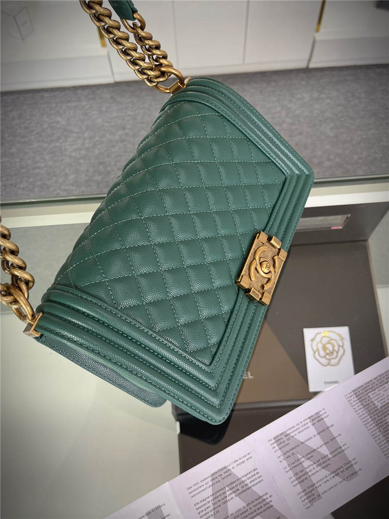 BOY Chanel HANDBAG Grained Calfskin Green Anti-Gold Metal High