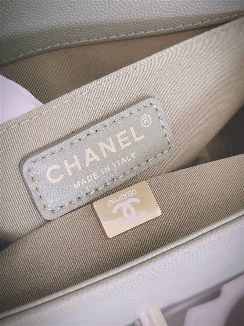 BOY Chanel HANDBAG Grained Calfskin Olive Gold Metal High