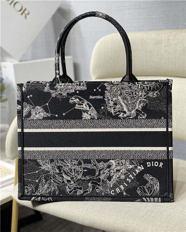 MEDIUM Dior BOOK TOTE Toile de Jouy Zodiac Embroidery Black High