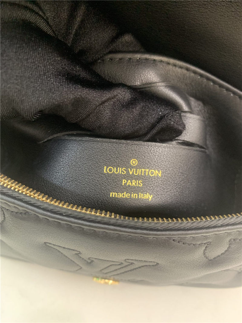 Louis Vuitton WALLET ON STRAP BUBBLEGRAM Monogram-embroidered, quilted calf leather Black M514398 High