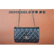 Chanel WALLET ON CHAIN A80982 Lambskin & Gold-Tone Metal High