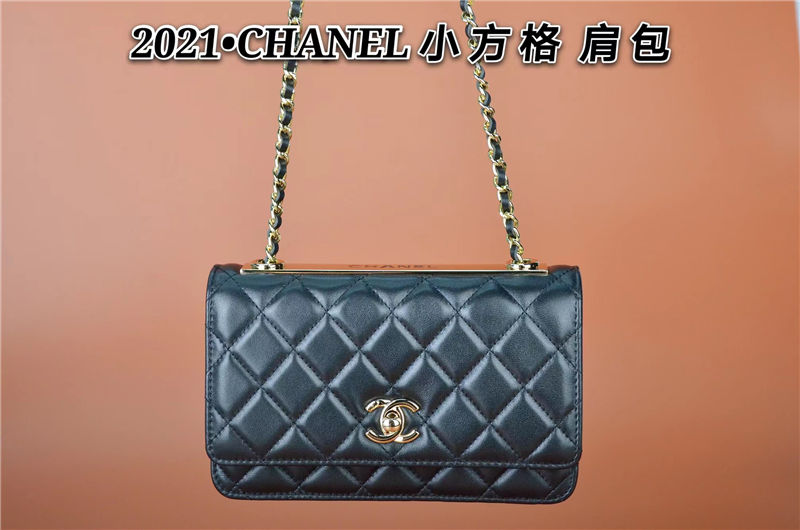 Chanel WALLET ON CHAIN A80982 Lambskin & Gold-Tone Metal High