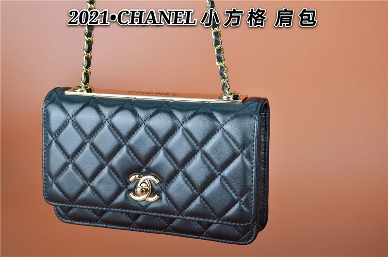 Chanel WALLET ON CHAIN A80982 Lambskin & Gold-Tone Metal High