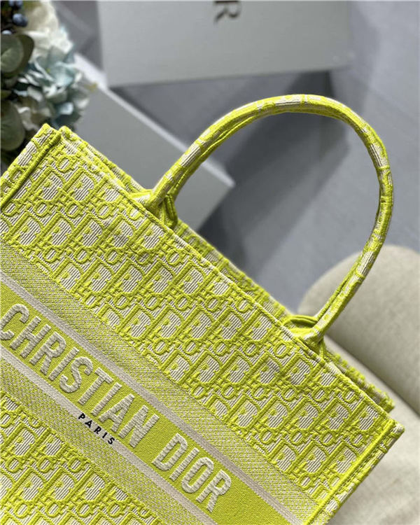 MEDIUM Dior BOOK TOTE Dior Oblique Jacquard Yellow High