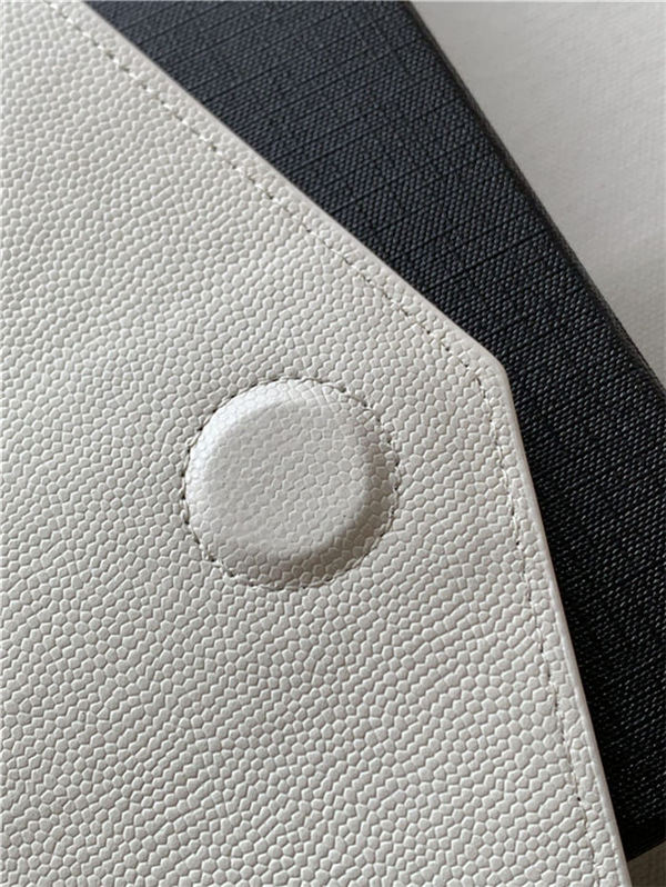 UPTOWN POUCH IN GRAIN DE POUDRE EMBOSSED LEATHER White High