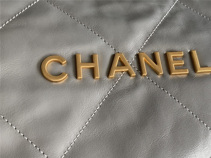 Chanel 22 MEDIUM HANDBAG Shiny Calfskin & Gold-Tone Metal AS3261 Grey High