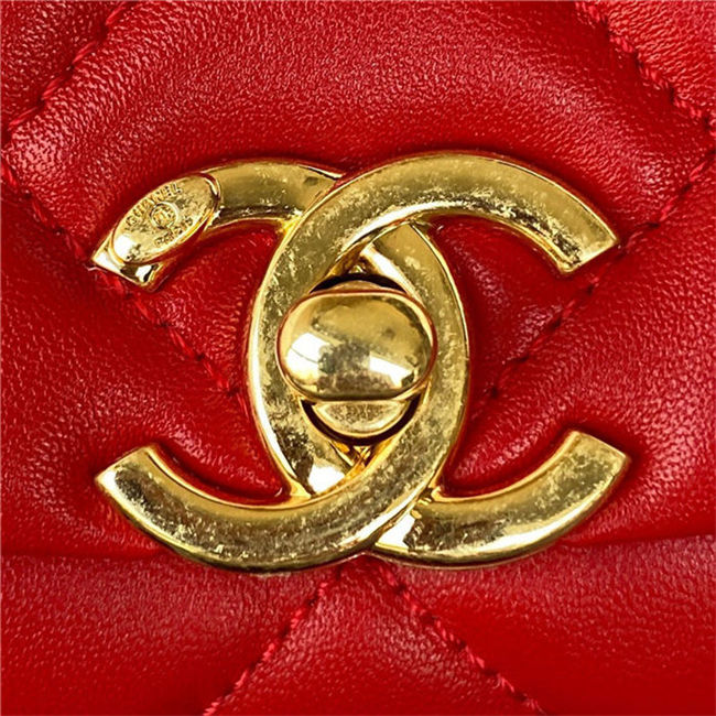 Small Flap Bag AS3367 Lambskin & Gold-Tone Metal Red A