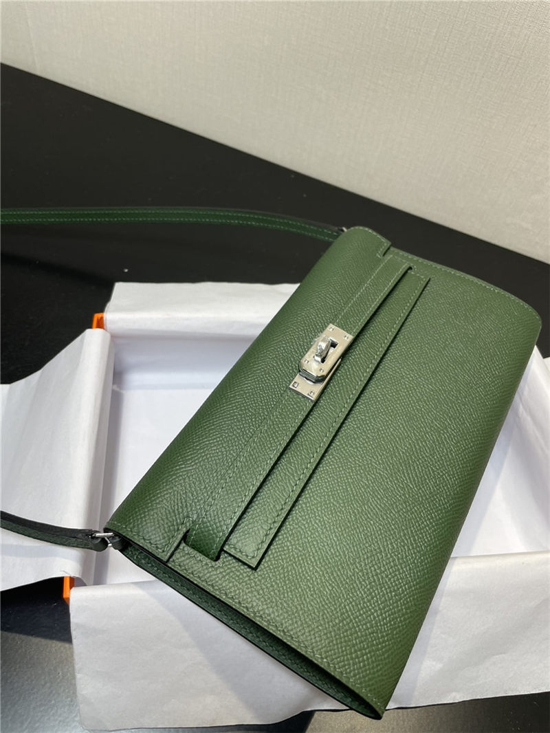 Hermes Kelly Classique To Go wallet Epsom calfskin Olive Silver-Metal WAX High