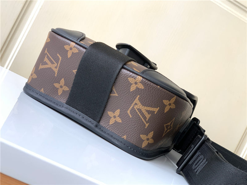 Louis Vuitton ARCHY MESSENGER PM Monogram Canvas M46442 High