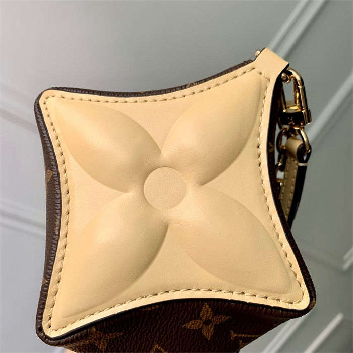 Louis Vuitton Bloom Pouch Monogram coated canvas M11672 High