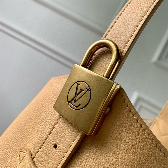 Louis Vuitton Low Key Hobo PM Smooth Calfskin M25353 High