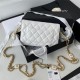 WALLET ON CHAIN Lambskin & Gold-Tone Metal AP2923 White A