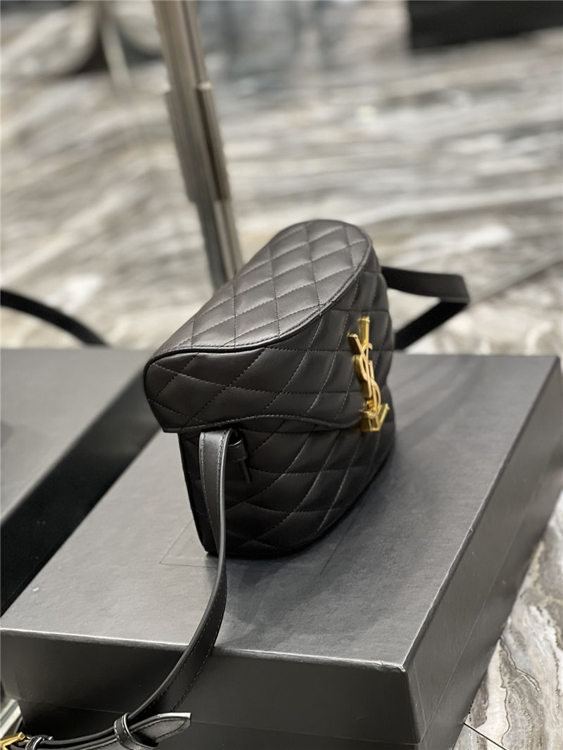 JUNE BOX BAG IN QUILTED PATENT LEATHER High