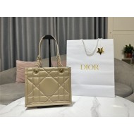 SMALL DIOR ESSENTIAL TOTE BAG Archicannage Calfskin High